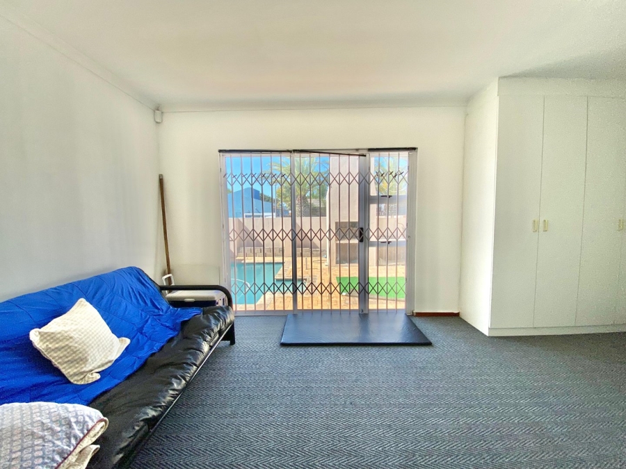 2 Bedroom Property for Sale in Parklands Western Cape